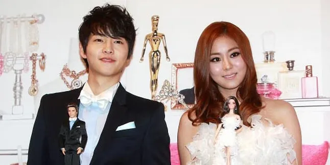 Uee - Song Joong Ki Dianugerahi Barbie & Ken Awards