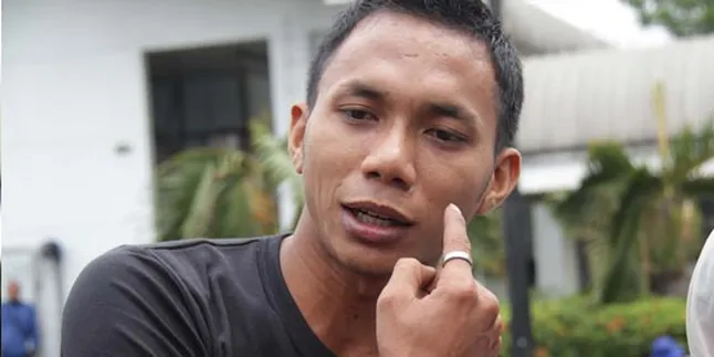 Norman Kamaru: Saya Terima Dengan Senang Hati