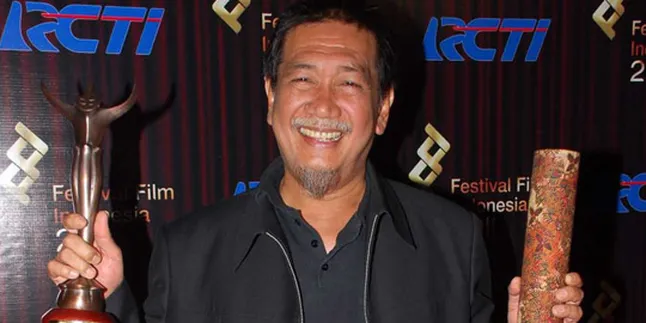 Deddy Mizwar Penulis Cerita Asli Terbaik