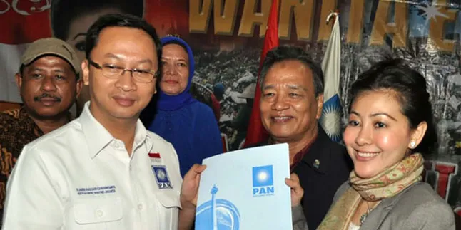 Mischa Moein 'Geser' Wanda Hamidah