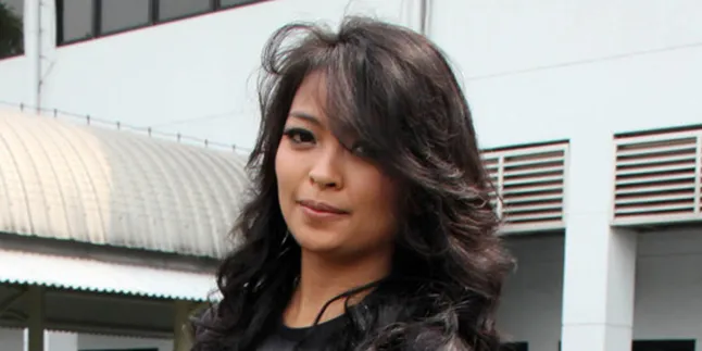 Wow!! Tantri Kotak Akan Berduet Dengan Simple Plan