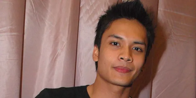 Randy Pangalila Pacaran Dengan Selebritis Lagi?