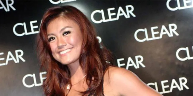 Agnes Monica Sampaikan Pesan Positif
