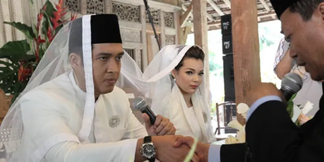 Dewi Sandra: Ini Pernikahan Terakhir Dewi Sandra: Ini Pernikahan Terakhir