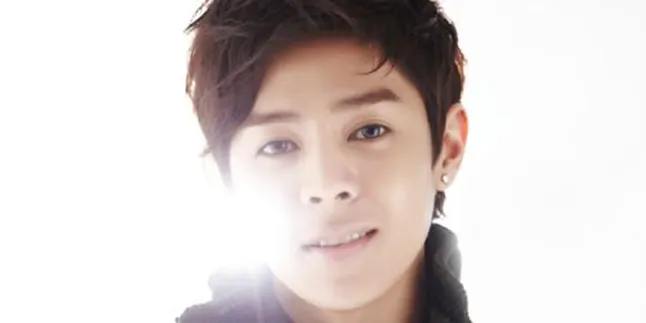 Eks U Kiss, Alexander Luncurkan Album Solo