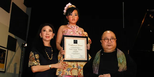 Natalia Liviani Tandiono Torehkan Rekor MURI