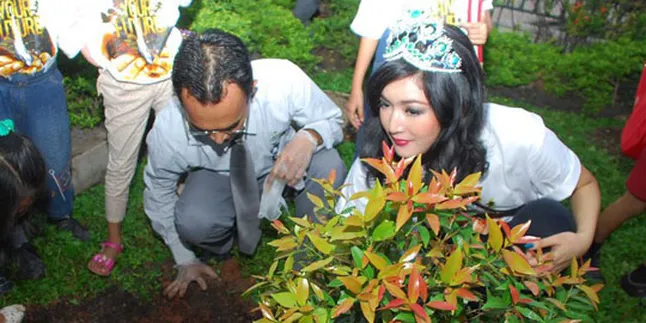 Maria Selena Sejak Kecil Suka Bertanam