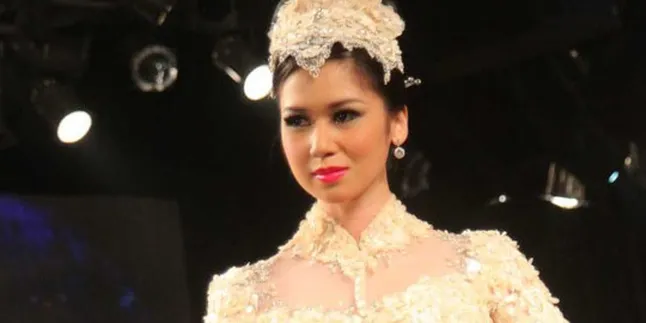 Laura Basuki Mati Rasa Soal Fashion Show