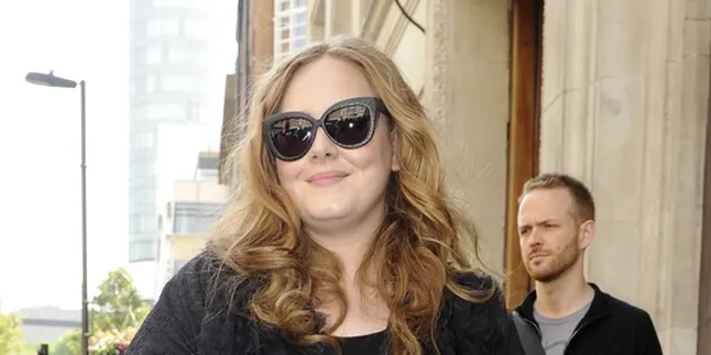 'Rolling In The Deep', Lagu Terbaik Tahun Ini