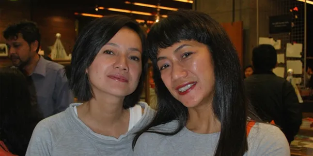 Nia Dinata: Diary Moleskin Pasti Menarik