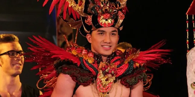 Steven Yoswara Kenakan Kostum Unifying Garuda Steven Yoswara Kenakan Kostum Unifying Garuda