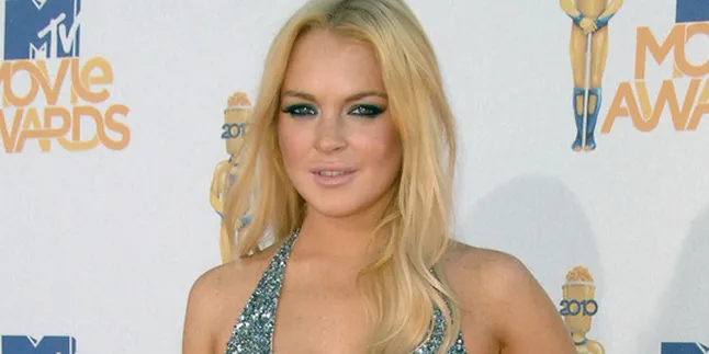 Foto Bugil Lindsay Lohan Pecahkan Rekor Playboy