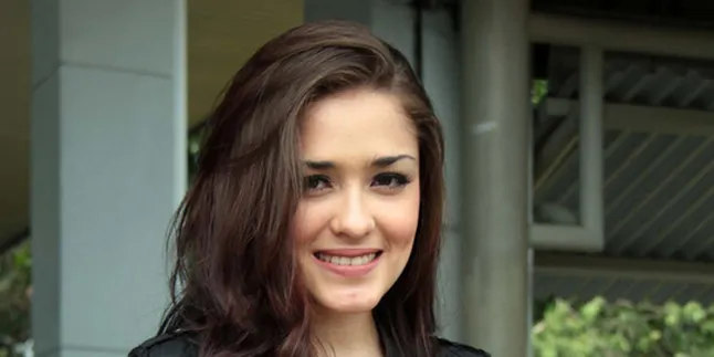 Yasmine Wildblood: Aku Yang Pilih, Papa Yang OK