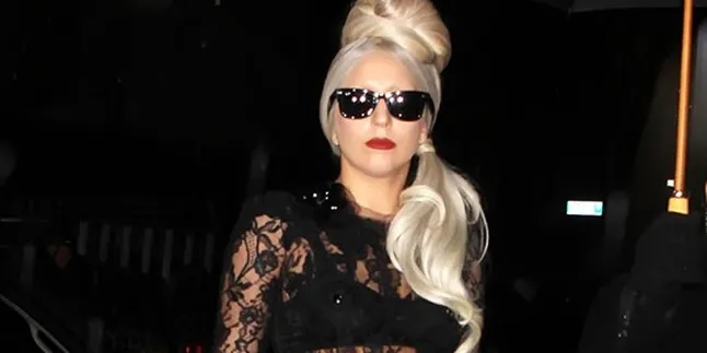 Lady GaGa Dinobatkan Jadi Entertainer of the Year!