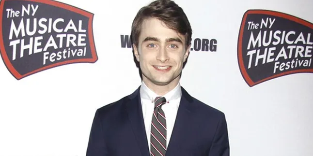 Daniel Radcliffe Rambah Dunia Presenter