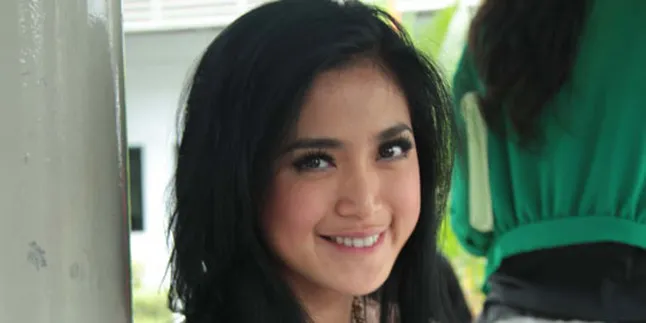 Jago Ngegombal, Jessica Iskandar Mengaku Romantis