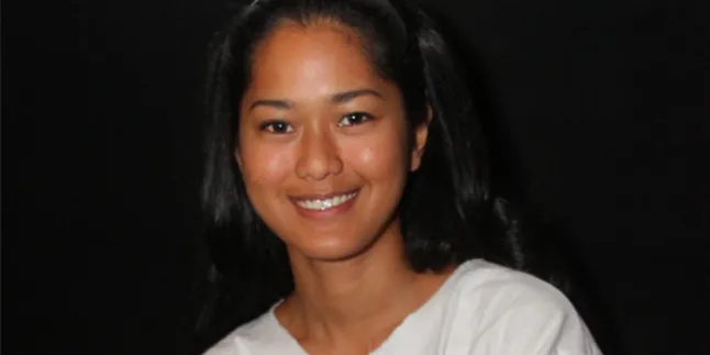 Phia Nasution: 2012 Nikah? Kenapa Enggak!