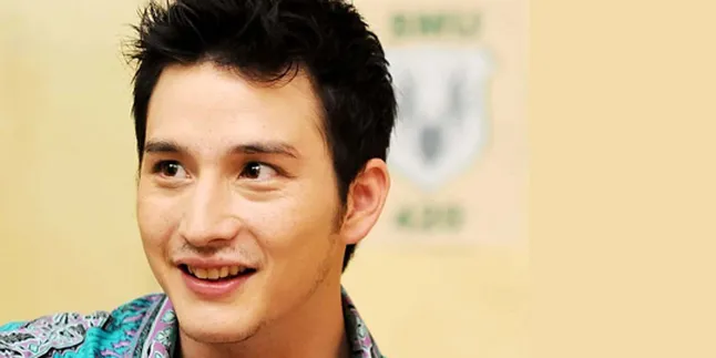 Mike Lewis Pantau Anak Dengan Kecanggihan Teknologi