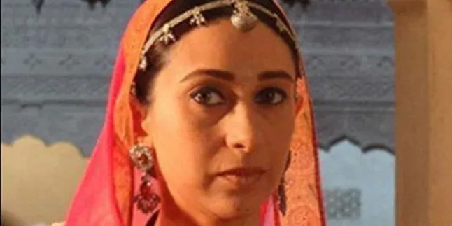 Karisma Kapoor Jadi Lima Karakter Dalam Satu Film