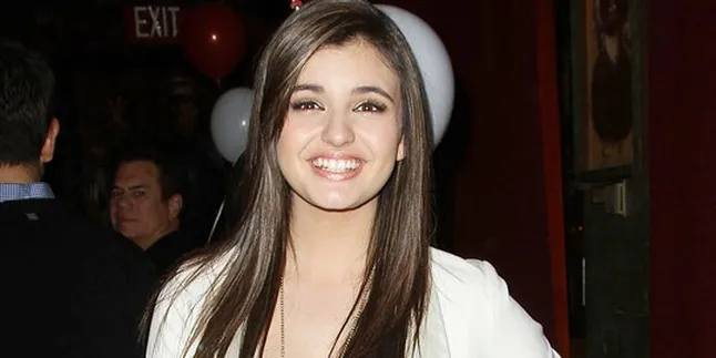 'Friday' Rebecca Black Bakal Di-remake 'Friday' Rebecca Black Bakal Di-remake