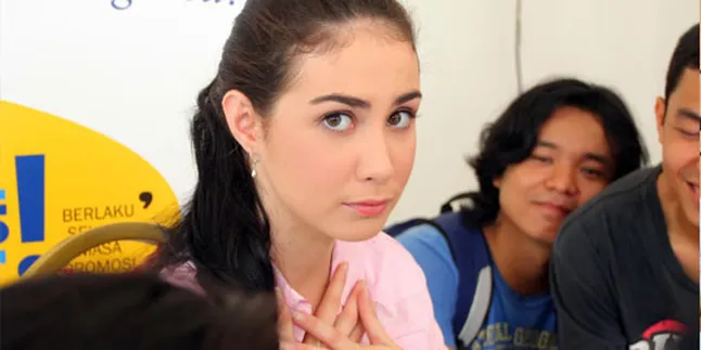 Arumi Bachsin: Me and Mom Tak Pernah Bisa Putus