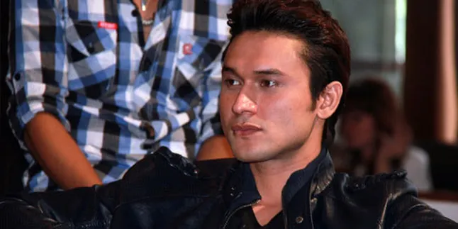 Indra Bruggman: Ayah Orangnya Tegas