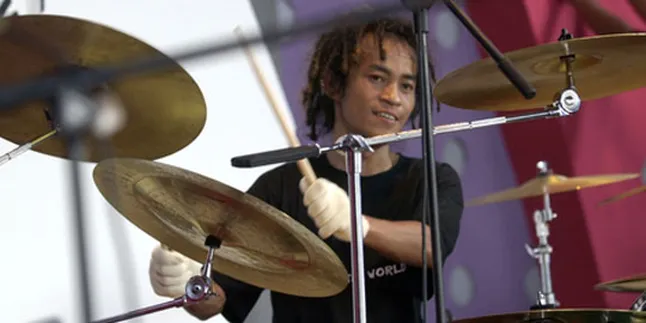 Kunto Hartono Siap Gebuk Drum 121 Jam! Kunto Hartono Siap Gebuk Drum 121 Jam!