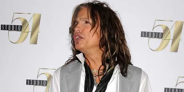 Steven Tyler Segera Menikah Lagi Steven Tyler Segera Menikah Lagi