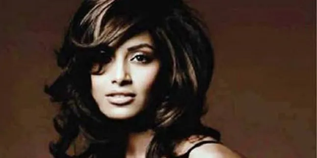 2012, Bipasha Basu Ingin Lebih Pintar Berbohong