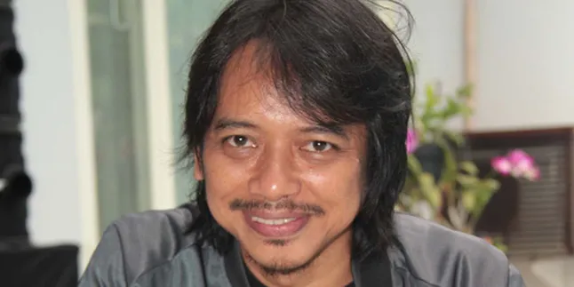 Wow! CD Dewa Budjana Laku 1000 Copy Wow! CD Dewa Budjana Laku 1000 Copy