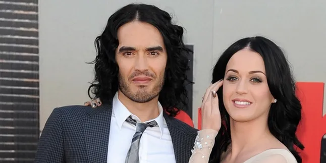 Russell Brand & Katy Perry Benar-Benar Cerai!