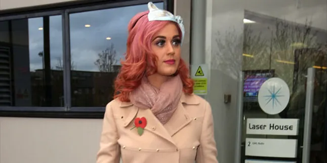 Hormati Ortu, Katy Perry Minta Suami Gugat Cerai