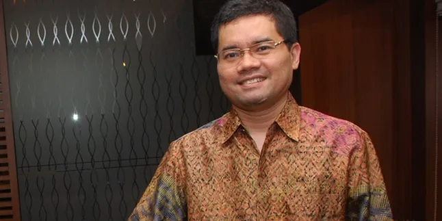 Ananda Sukarlan Tahun Baruan Demi Wagub