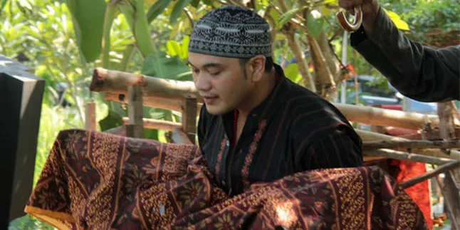 Vicky Rhoma: Almarhum Anak Saya Kesayangan Papa