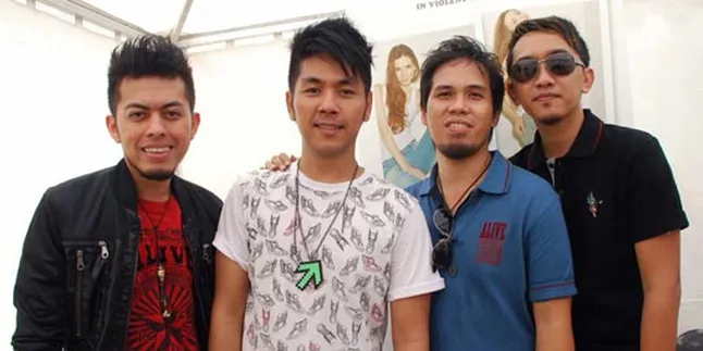 Drive Band Buat Klip Galau