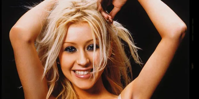 Aguilera: Wanita Harus Kuat, Bertenaga dan Percaya Diri