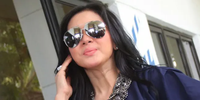 Sakit Tifus, Syahrini Tetap Diet