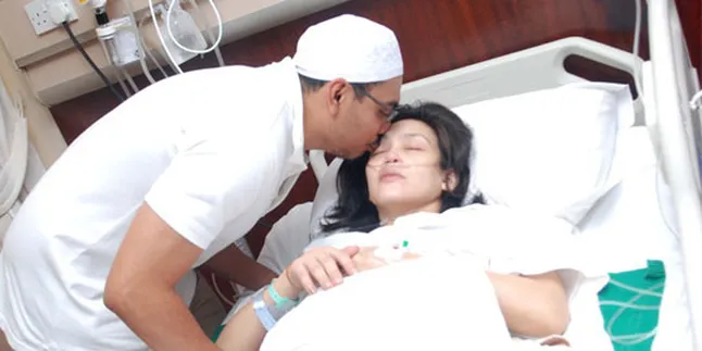 Ultah, Rieke Dyah Pitaloka Melahirkan Putra Kembar