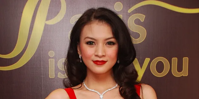 Donita: Berlian Bikin Orang Pede Donita: Berlian Bikin Orang Pede