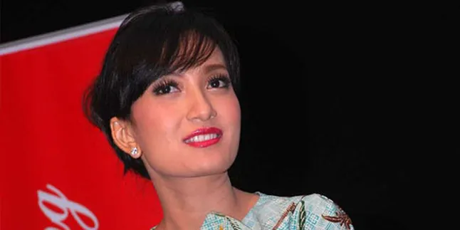Artika Sari Devi: Anakku Bisa Nasehatin Mamanya Artika Sari Devi: Anakku Bisa Nasehatin Mamanya