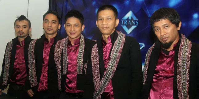 Tiket Mahal, Konser Ungu Tetap Ramai