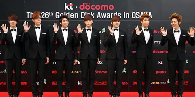 Boyband Infinite Tetap Rendah Hati