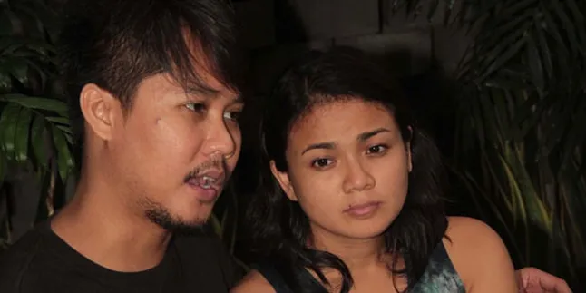 Ada Yang Janggal Dalam Kebakaran Rumah Nirina Zubir!