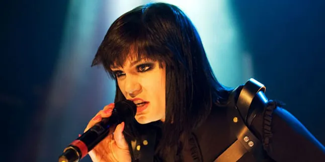 Jessie J Siap Tampil Luar Biasa di 2012