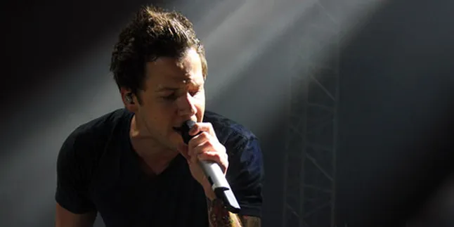 Simple Plan Cari Pacar Cewek Indonesia! Simple Plan Cari Pacar Cewek Indonesia!