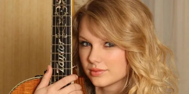 Taylor Swift: Cinta Berlebihan Itu Bodoh!