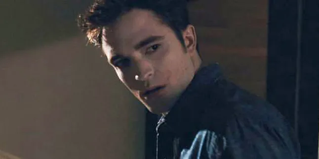 Rob Pattinson Bakal Main Piano Bareng Putrinya