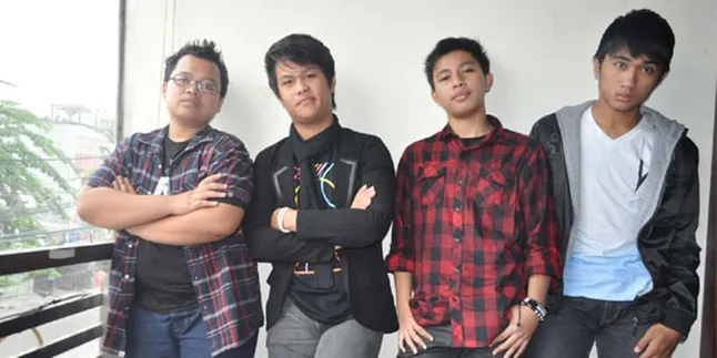 Bermusik, Shortcut Band Didukung Purwatjaraka