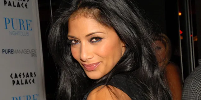Nicole Scherzinger Sebar Foto Polos Lewat Twitter