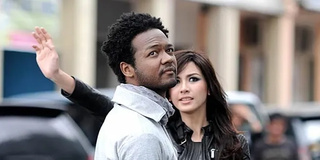 Tangga Persiapkan Album Home Production